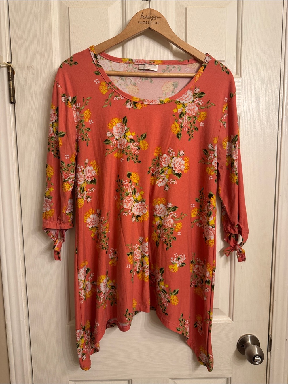 Bobbie Brooks Coral Pink Floral Tie-Sleeve Tunic Top